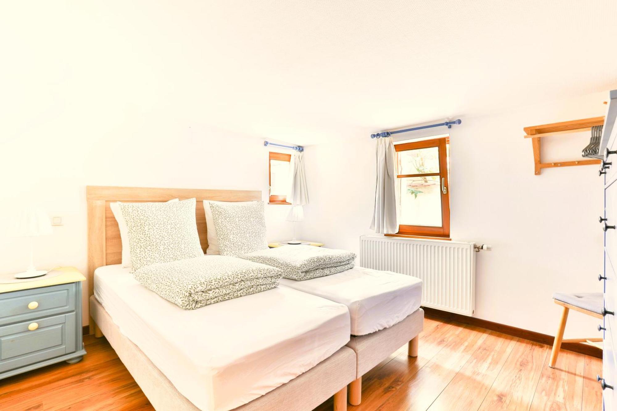 La Legende Des 2 Pierres Apartment Eguisheim Room photo