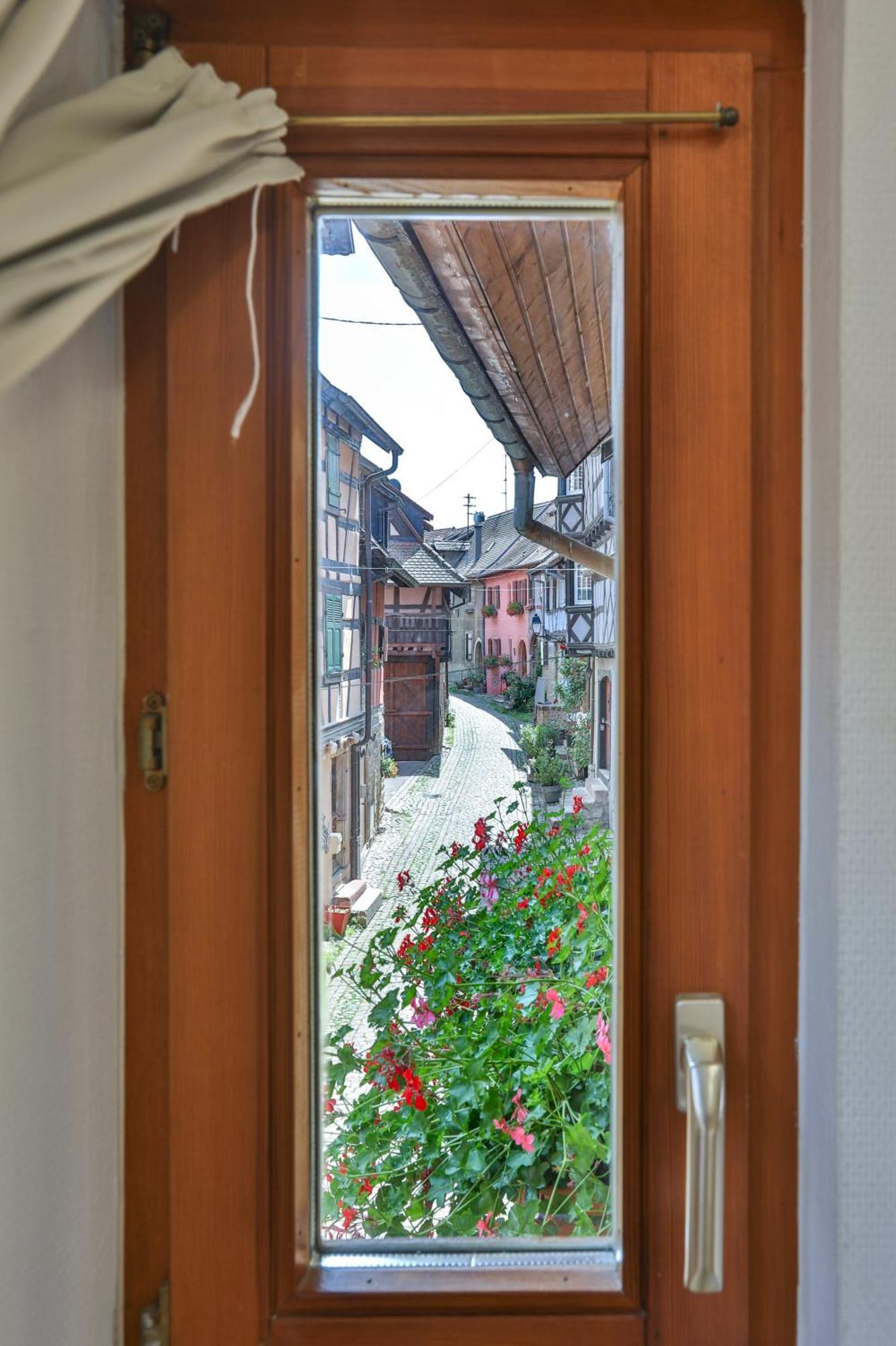 La Legende Des 2 Pierres Apartment Eguisheim Exterior photo